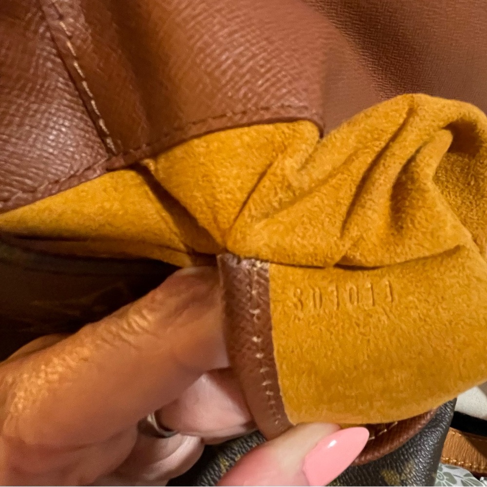 Louis Vuitton Monogram Musette Salsa PM Crossbody Bag - Picture 3 of 5